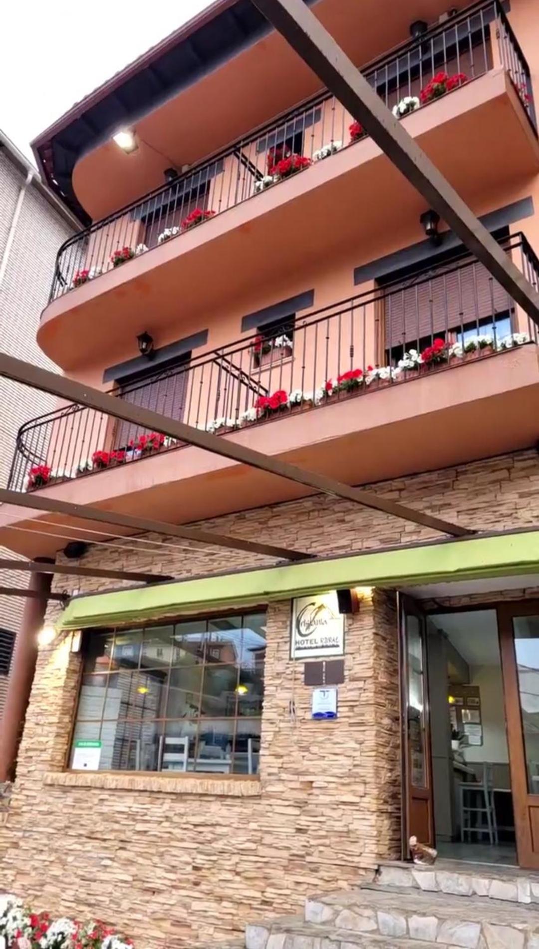 Hotel Rural Cristania Caminomorisco Exterior photo